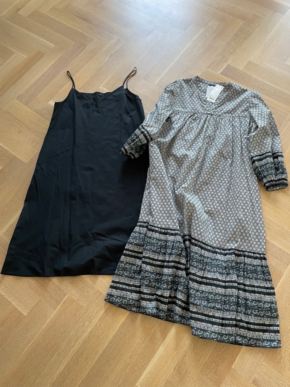 Anna Sui x Uniqlo dress size medium dress NWT